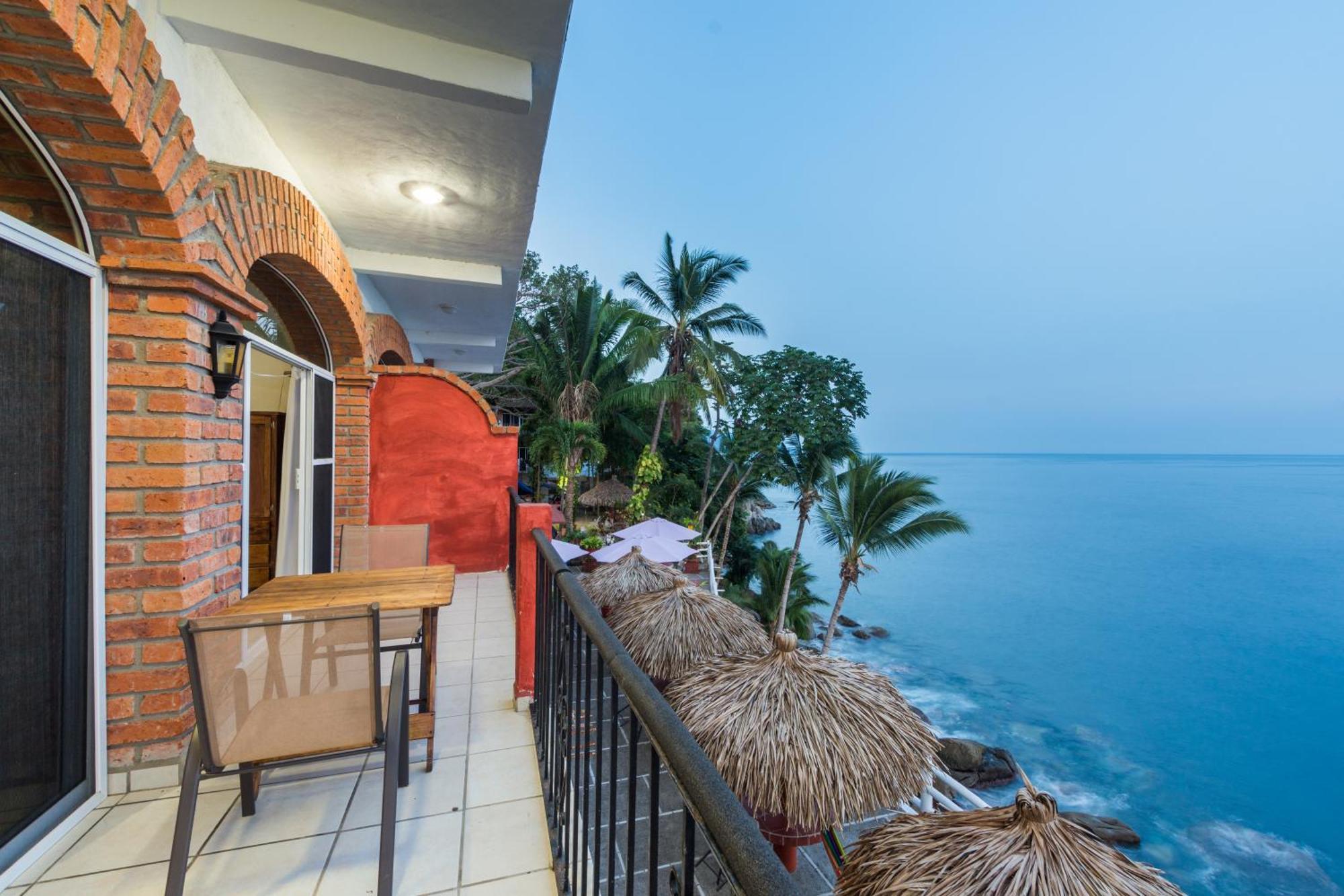 Traditional Sierra Leon Oceanfront Rooms - Adults Only Πουέρτο Βαγιάρτα Εξωτερικό φωτογραφία
