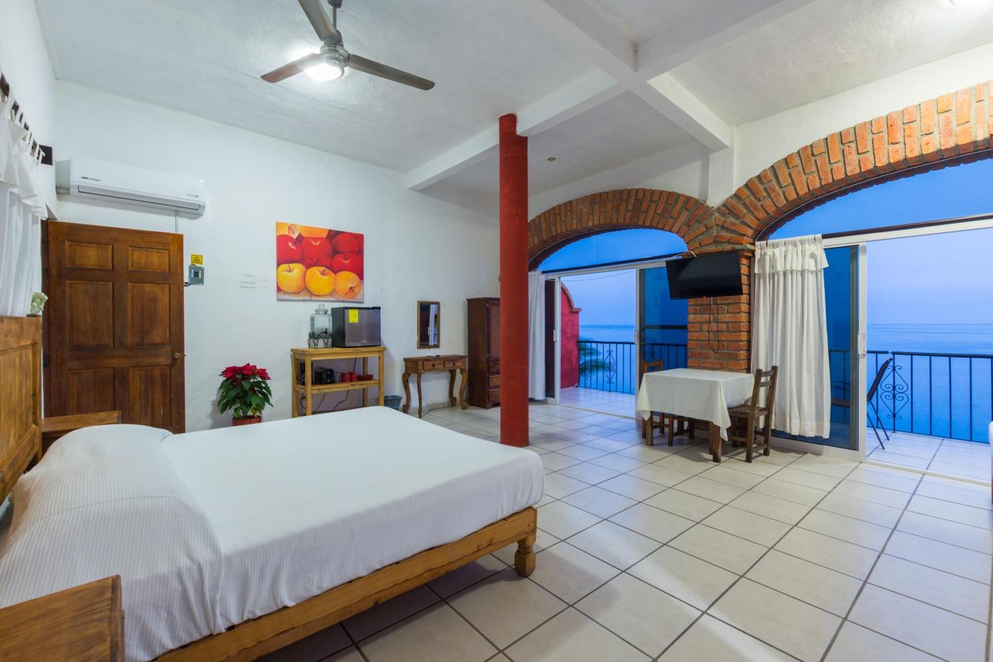 Traditional Sierra Leon Oceanfront Rooms - Adults Only Πουέρτο Βαγιάρτα Εξωτερικό φωτογραφία