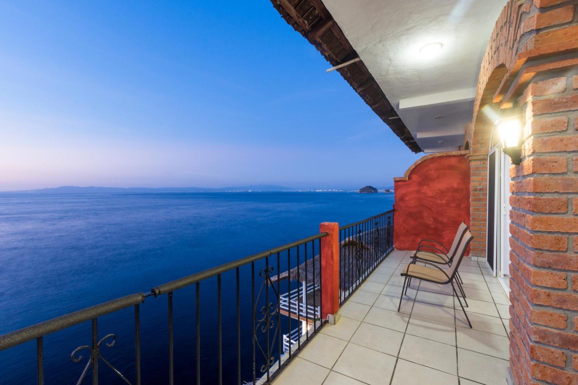 Traditional Sierra Leon Oceanfront Rooms - Adults Only Πουέρτο Βαγιάρτα Εξωτερικό φωτογραφία