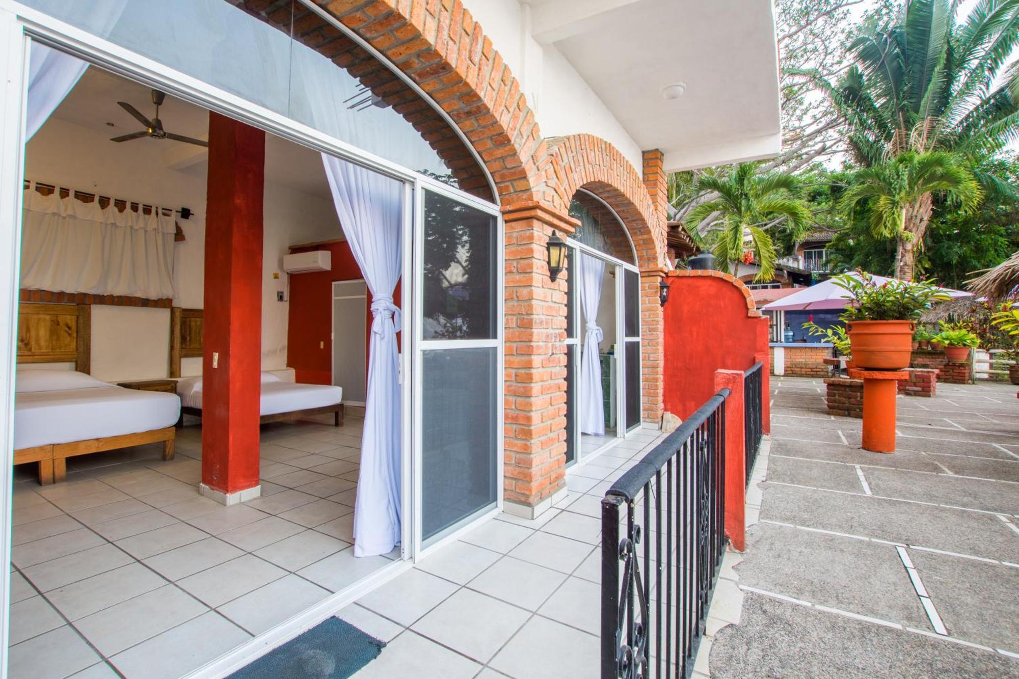 Traditional Sierra Leon Oceanfront Rooms - Adults Only Πουέρτο Βαγιάρτα Εξωτερικό φωτογραφία