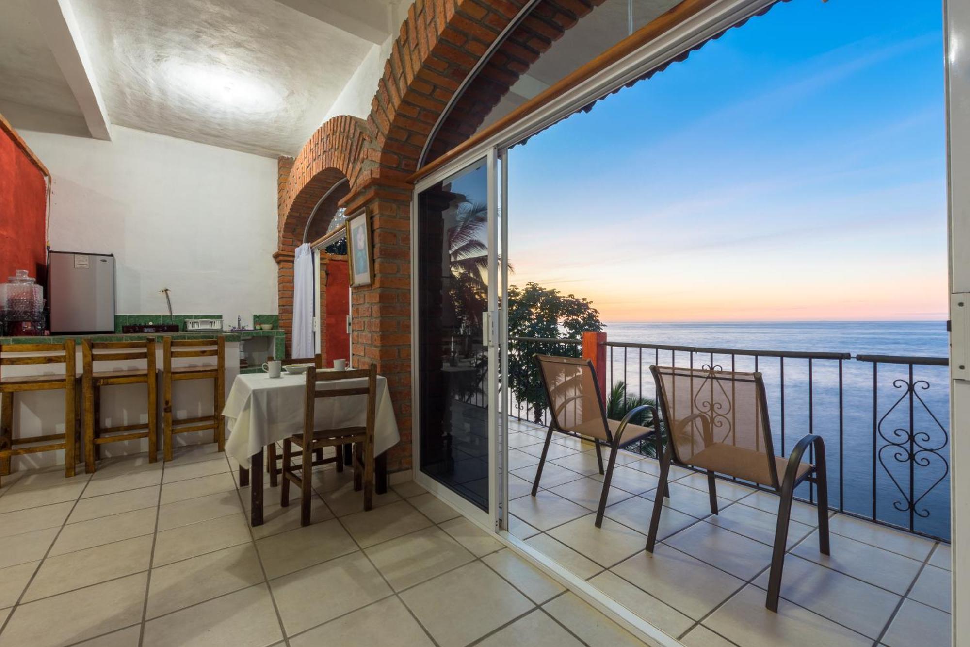 Traditional Sierra Leon Oceanfront Rooms - Adults Only Πουέρτο Βαγιάρτα Εξωτερικό φωτογραφία
